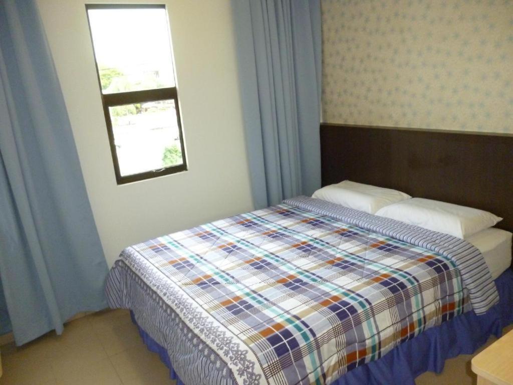 G Six Hotel Sitiawan Exteriör bild